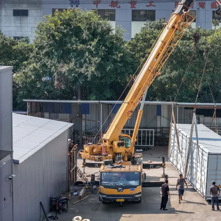 Universal 12v inverter for lead-acid lithium batteries