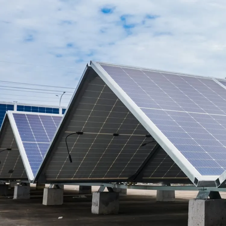 Large inverters for photovoltaic power plants